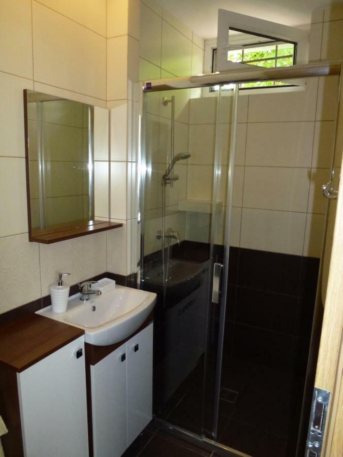 Apartamento Zefir Pokoje Unieście Exterior foto